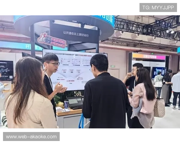 平台生态更加开放,第三方开发者通过接口接入服务 平台生态更加开放,第三方开发者通过接口接入服务