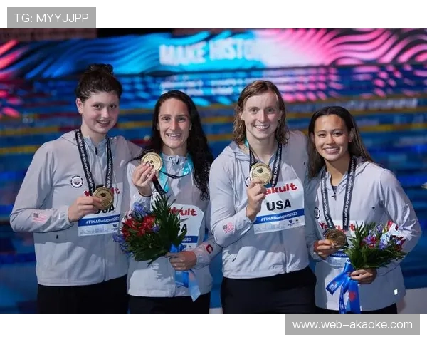 新加坡世锦赛第四日，美国选手温斯坦女子200米自由泳夺冠在望。